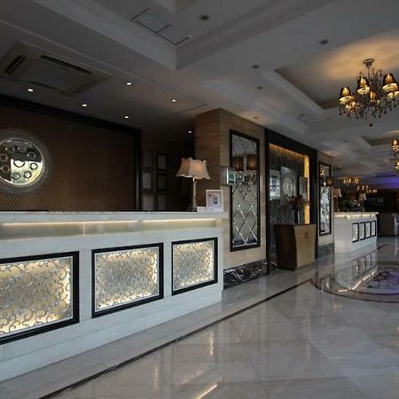 Boudl Hotel Suites Fahahil Kuwait City Exterior foto